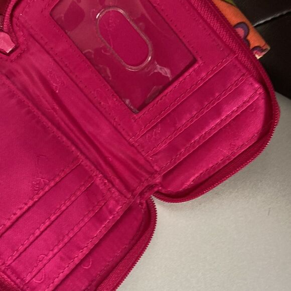 Vera Bradley Retired Very Berry Paisley Zip Around Wristlet Wallet - Picture 7 of 8